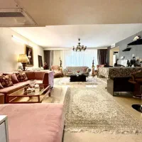 آپارتمان ۸ساله فول امکانات فروش املاک هستم