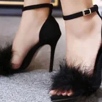 کفش پاشنه بلند