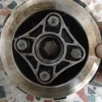 با سلام مقداری وسایل موتور سیکلت. سالم