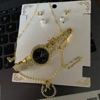 ساعت به همراه اکسسوری مناسب کادو اقتصادی شیک ترند