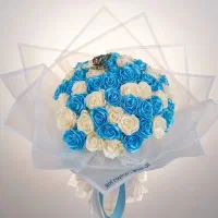 دسته گل روبانی آبی آسمونی سفید درجه یک مناسب هدیه