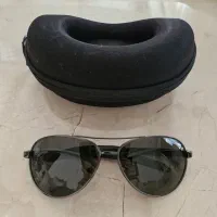 دمپایی و عینک آفتابی و روسری
