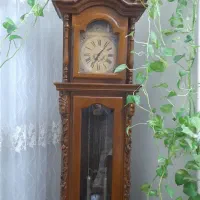 ساعت ایستاده چوبی