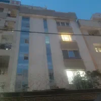 ۱۱۵ متر شیک و کم‌واحد/تک‌واحدی / پارکینگ و آسانسور