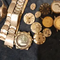 مقداری لوازم ساعت قدیمی همه باهم