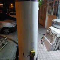 آبگرمکن و چارچوب و پنجره