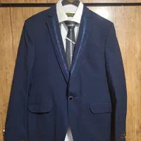 کت وشلوار وپیراهن وکروات وکمربند