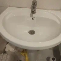 فروش دو عدد سنگ روشویی با شیرآلات
