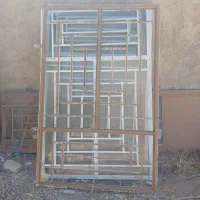 پنجره آهنی درحد نو