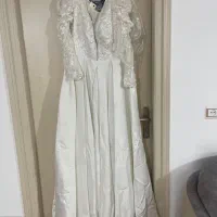 لباس مجلسی شیک یه تغریبا نو هست یبار استفاده شده
