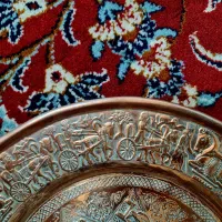 سینی مسی قدیمی|کلکسیون اشیاء عتیقه|قم, حاج زینل|دیوار