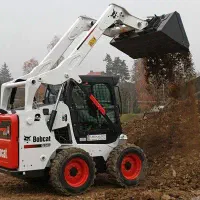 حمل نخاله با کارگر و بابکت اجاره مینی بیل