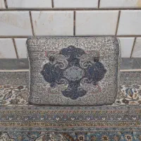 یک جفت پشتی در حد نو