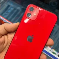 اپل iPhone 11 با حافظهٔ ۱۲۸ گیگابایت
