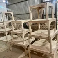 کرسی چوبی . صندلی چوبی . تخت