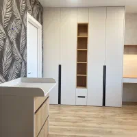 شاگرد کابینت سازی