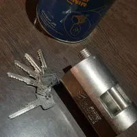 قفل استوانه ای منیرm110 اکبند بسیاربادوام18ساچمه