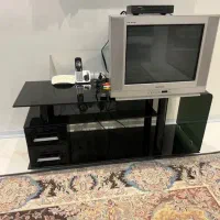 تلویزیون ۲۱سامسونگ همراه بادستگاه دیجیتال ومیز