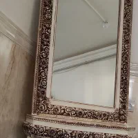 آینه و کنسول در حد نو