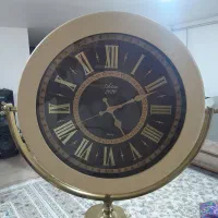 ساعت دیواری ایستاده ۳ پایه چرخشی