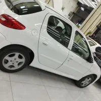 پژو ۲۰۷ مدل ۴۰۴ بصورت نقدواقساط|خودرو سواری و وانت|یزد, |دیوار