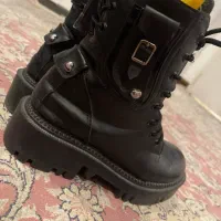 نیم بوت زیبا|کیف، کفش، کمربند|قم, سراجه (۱۵ خرداد)|دیوار