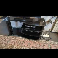 میز تلویزیون شیشه ای