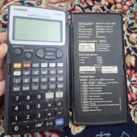 دو عدد ماشین حساب الجبرا