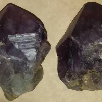 سنگ راف آماتیس آراگوئه