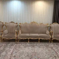 مبل و میز غذا خوری