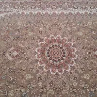 یک عدد فرش شش متری