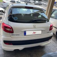پژو ۲۰۷ پاناروما ۱۴۰۳