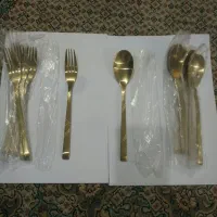قاشق و چنگال طلایی