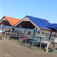 آلاچیق ساحلی