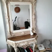 آیینه کنسول کرم رنگ|بوفه، ویترین، کنسول|بندر انزلی, ساحل قو|دیوار