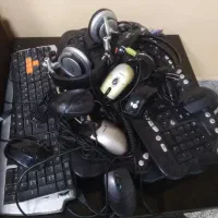 هفت عدد کیبرد و تعدادی موس