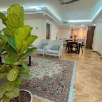 منزل نوساز شیک دو خواب همکف دربست با پارکینگ