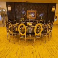 خانم و آقا برای رستوران