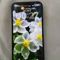 آیفون ۱۲نورمال