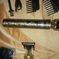 ریش‌ تراش خط زن