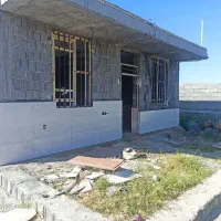 استاد کار. بنای ساختمان