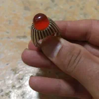 عقیق سرخ زجاجی آبدار