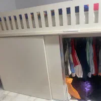 تخت نوجوان همراه با کمد و طبقه|تخت و سرویس خواب|صدرا-فارس, فاز ۲|دیوار