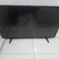 دوعدد تلویزیون ال ای دی ۴۳اینج و۴۰اینج