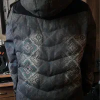 پوشاک ، کاپشن|لباس|ساری, |دیوار