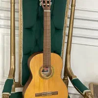 گیتار رویال در حد نو
