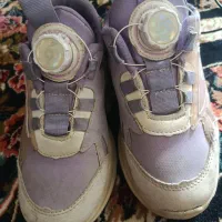 کفش|کیف، کفش، کمربند|گلبهار, شهر جدید گلبهار|دیوار