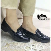 کفش و کالج|کیف، کفش، کمربند|قم, مسجد امام حسن|دیوار