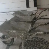 فروش چکمه کار و پیچ دستی و پایه بالابر و فرغون|کیف، کفش، کمربند|کرج, باغستان|دیوار