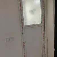 درب اتاقی و درب UPVC عایق (کاملاً سالم، آماده نصب)